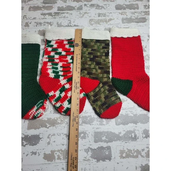 Vintage Hand Knitted Christmas Stockings Set‎ of 4 - Picture 3 of 3